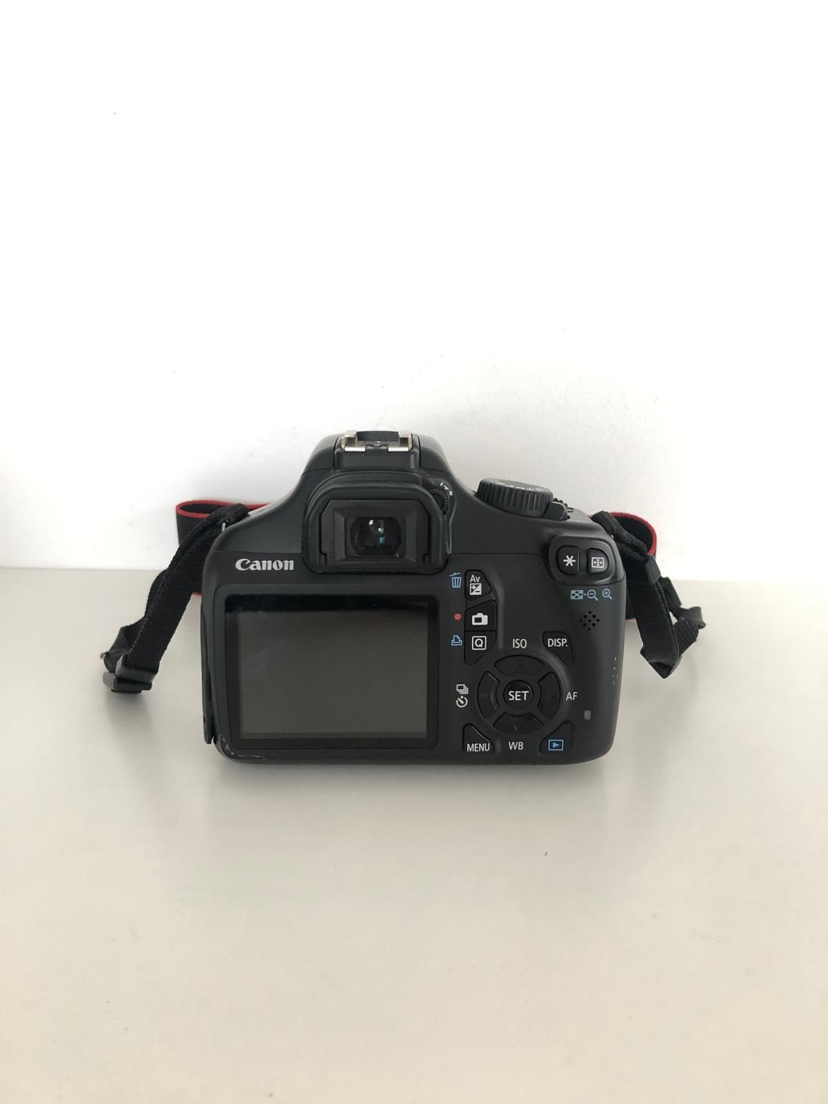 Canon eos 1100d.