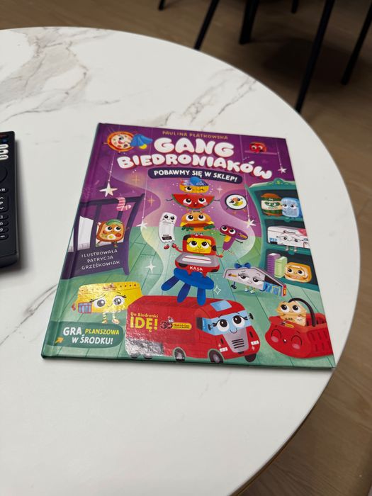 Gang Biedroniaków Książeczka pt "Pobawmy się w sklep!"
