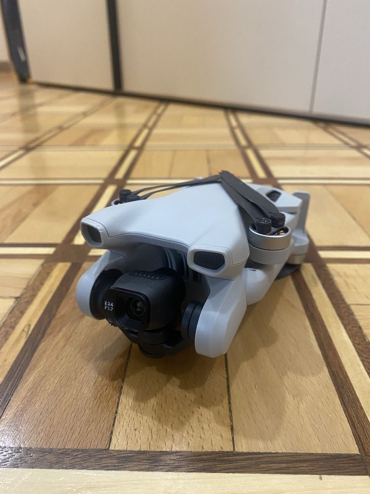 Срочно продаю дрон DJI MINI 3. OLX доставка не доступна.