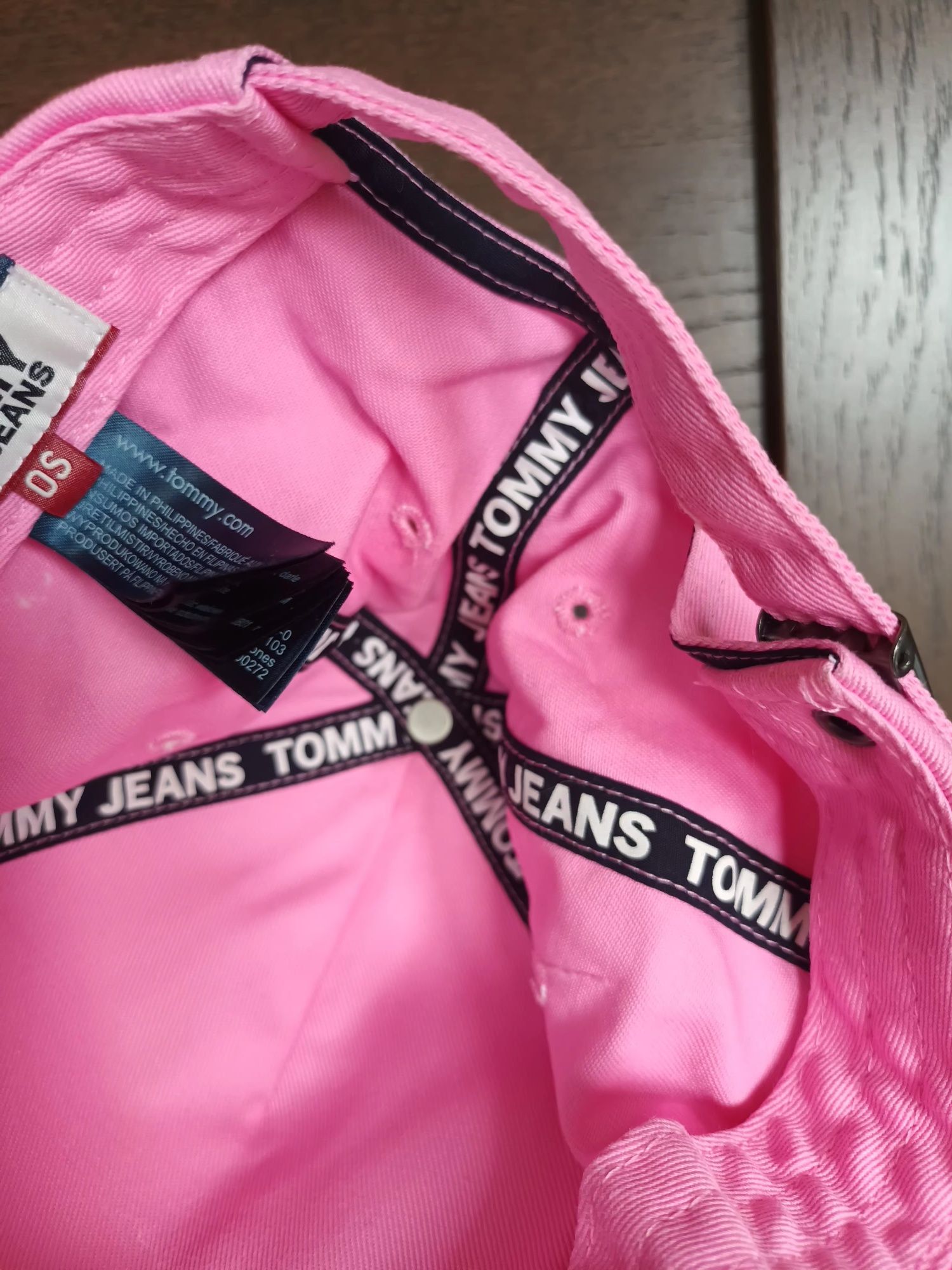 Czapka damska Tommy Jeans jak nowa stan idealny