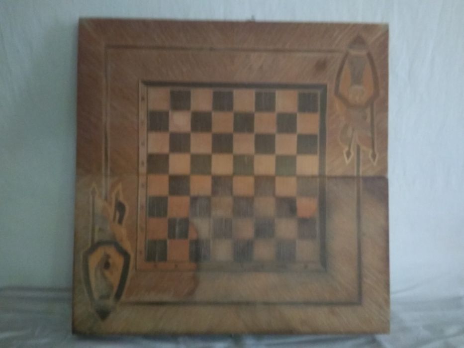 Шахматы ручной работы.