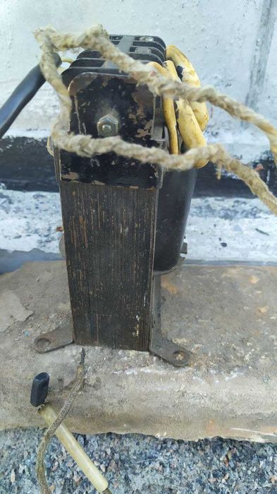 Понижающий трансформатор на 12 В