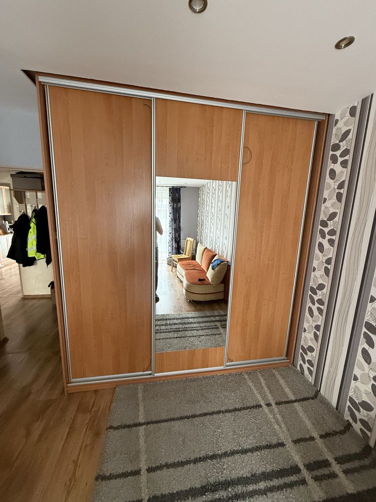 Szafa komandor bardzo pojemna
