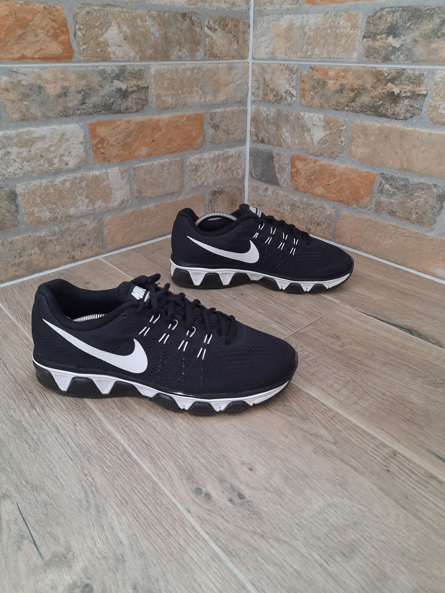 Кроссовки Nike Air Max Tailwind 8 р 42 на 41(27 см) ц 1200 гр оригинал