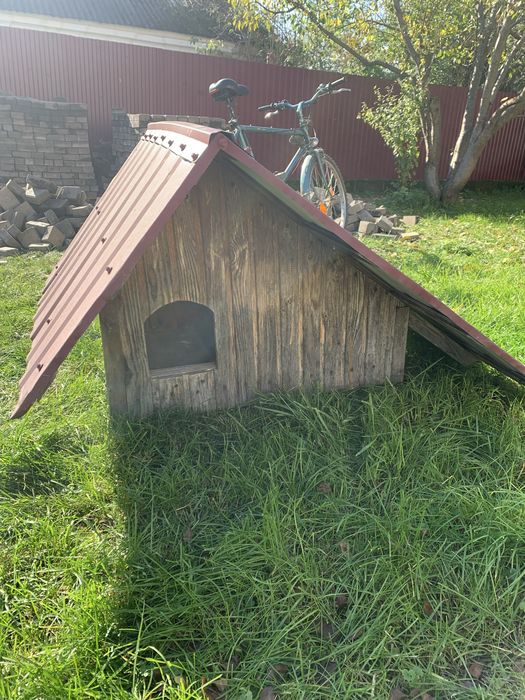 Собача будка продам