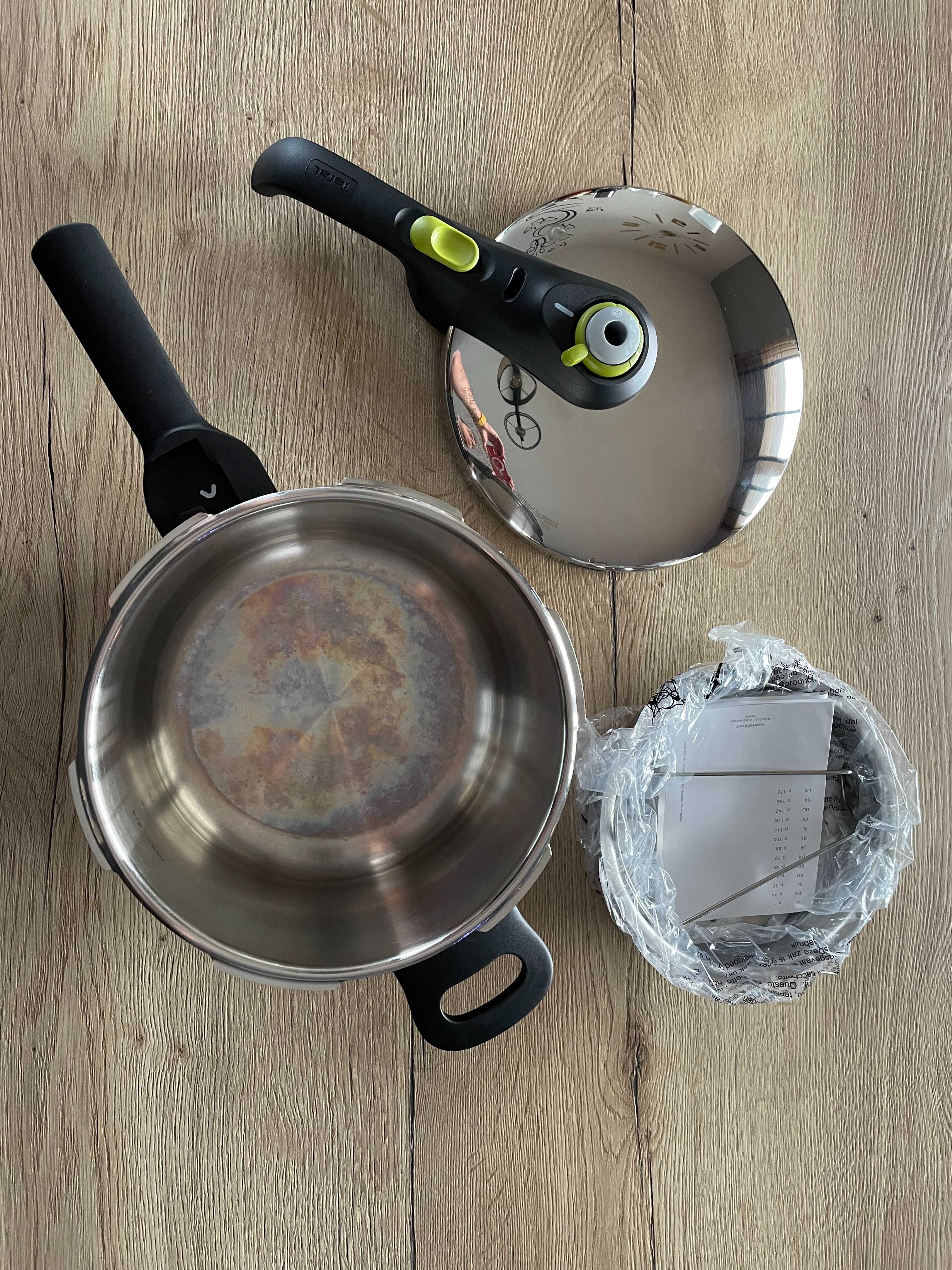 Szybkowar Tefal Secure 5 NEO Stan BDB