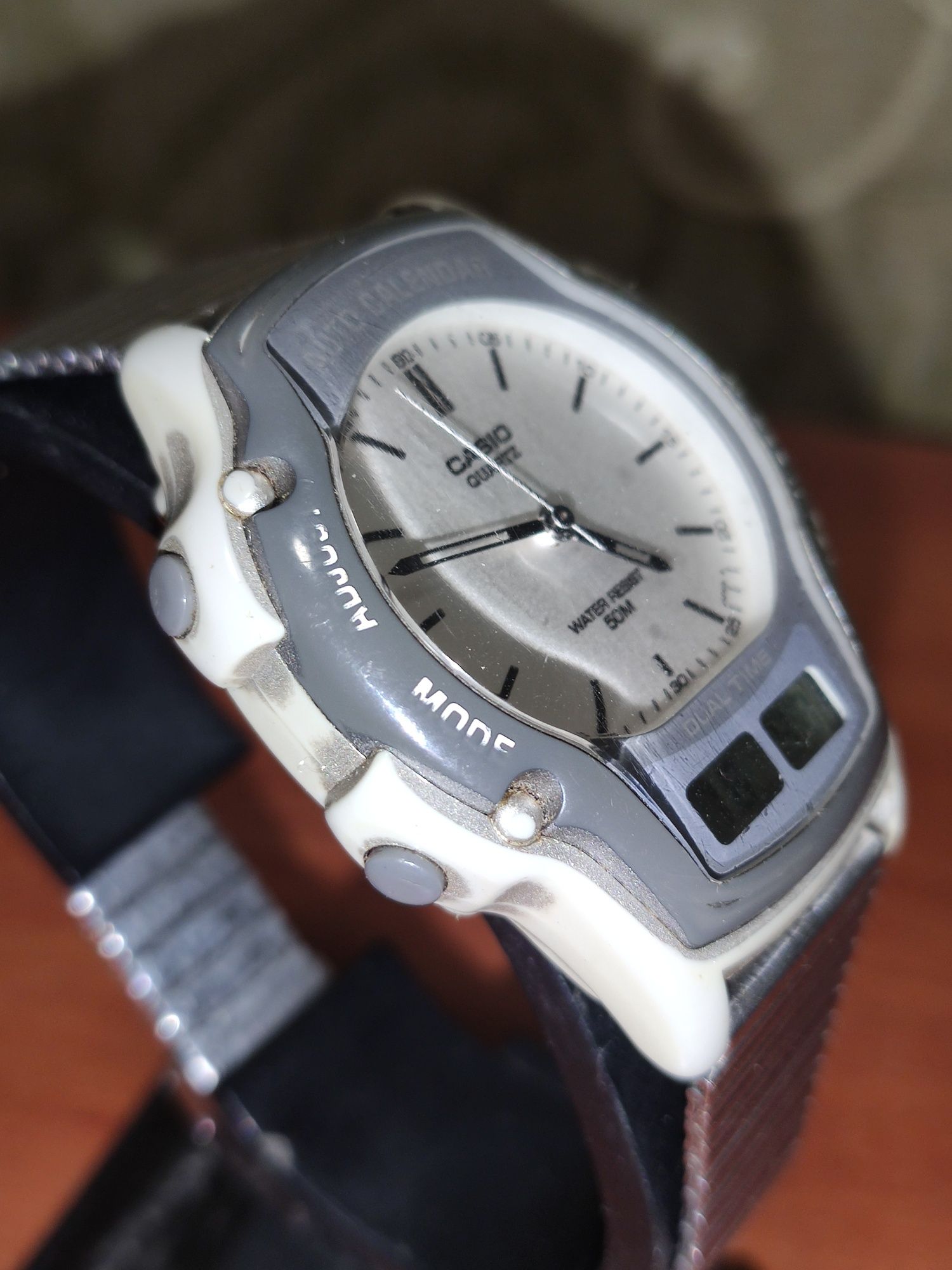 Продам часы casio