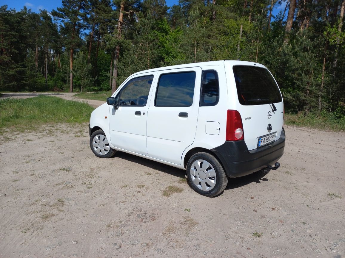 Opel Agila 2000рік