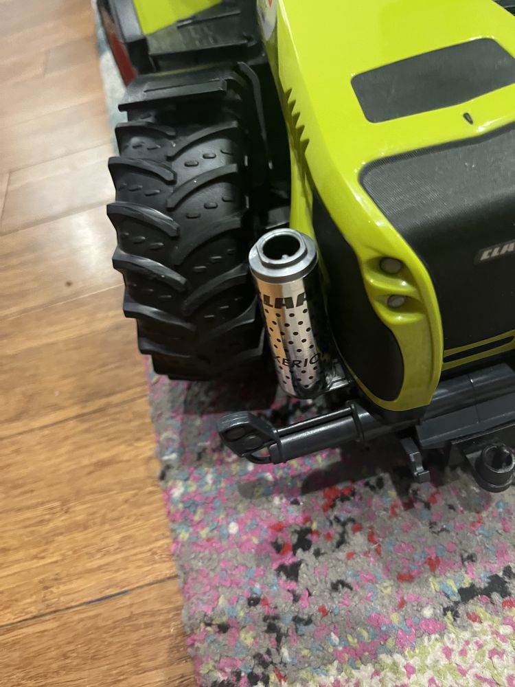 Class xerion 5000 Bruder