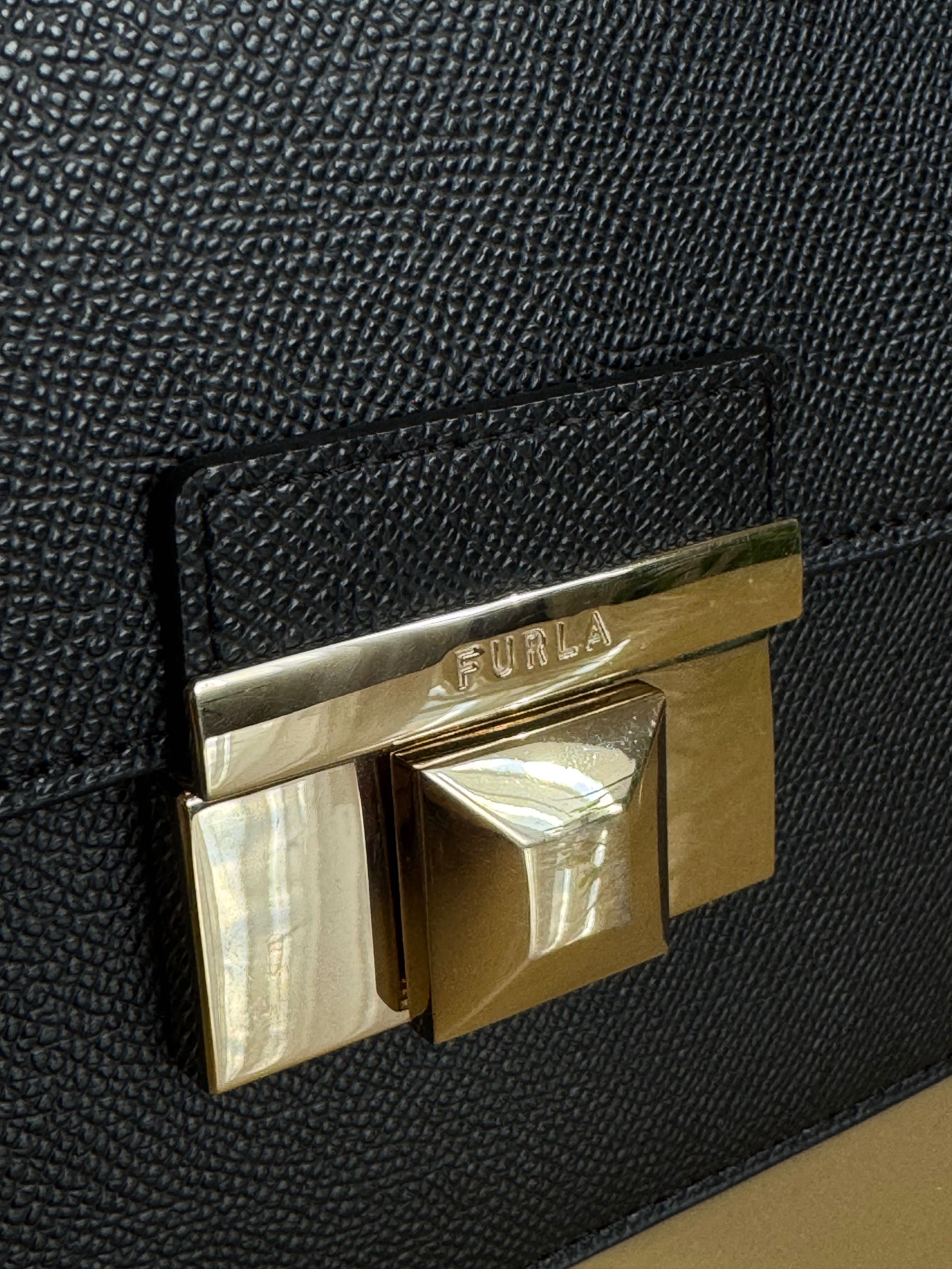 Сумка Furla з бірками