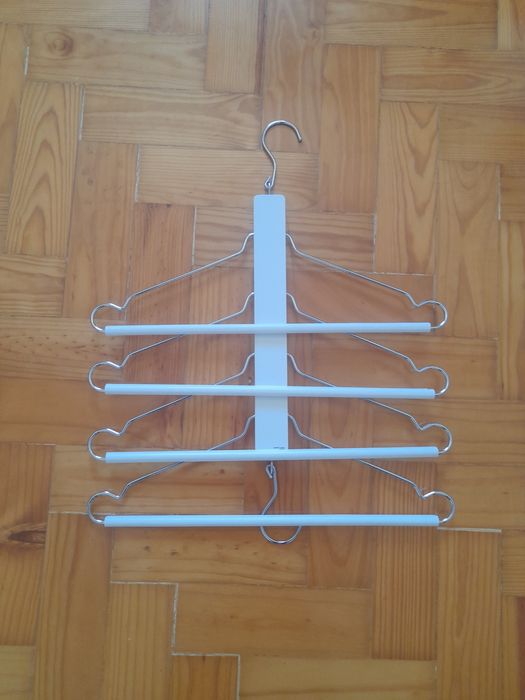 Venda de 4 cabides múltiplo (×4)