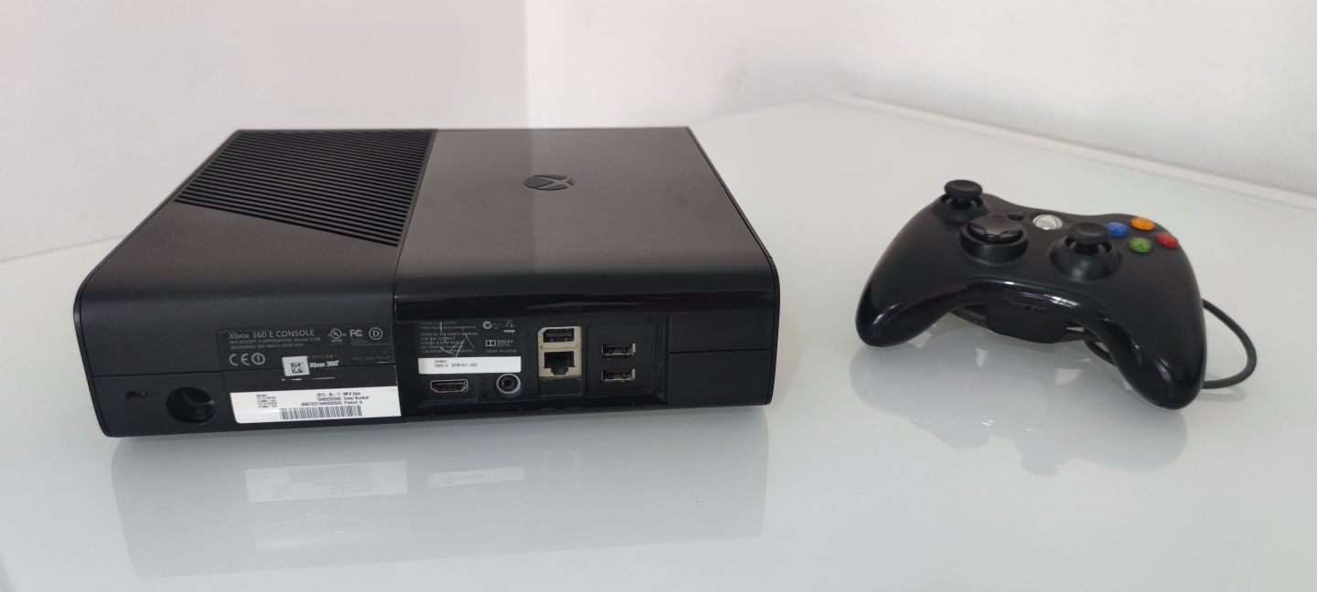 X Box 360 - com 1 comando - HD 120Gb