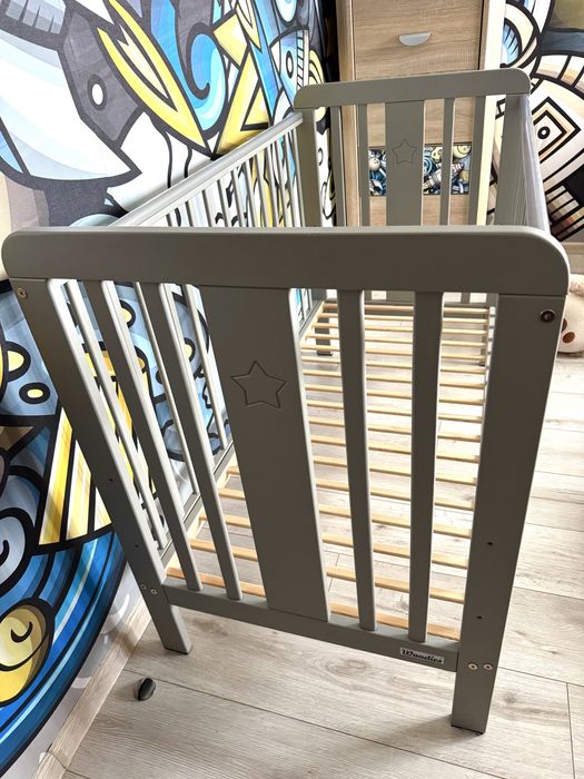 Łóżeczko Woodies Star Cot 120x60 cm + przewijak