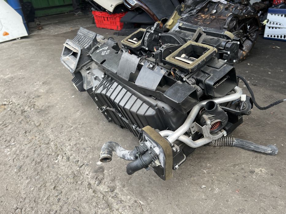 Печка, моторчик, корпус, радиатор Mercedes W221