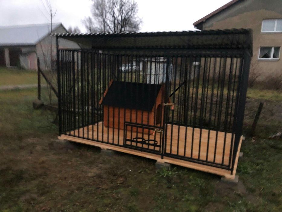 Mocny stalowy kojec boks klatka zagroda dla psa. Buda.