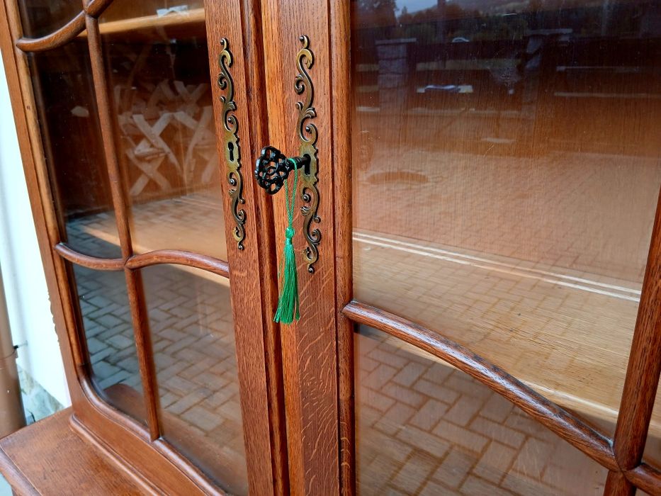 Witryna Ludwikowska Serwantka Stylowa