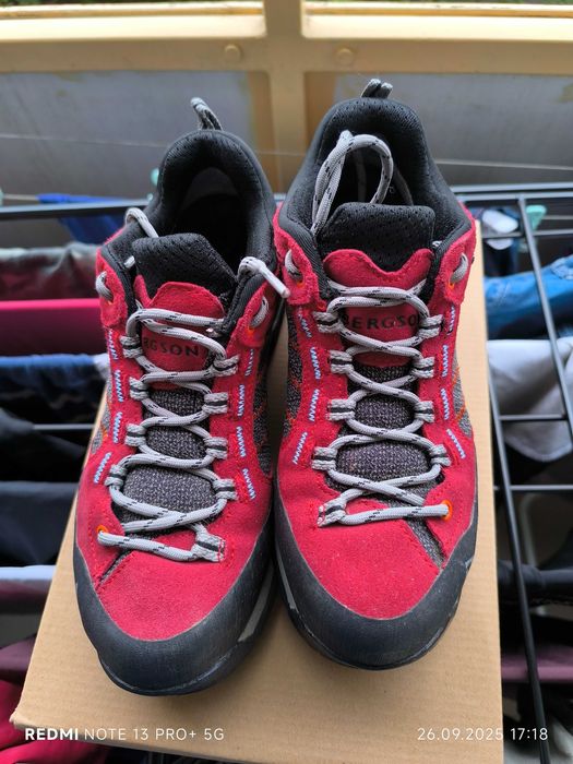 Buty trekkingowe damskie