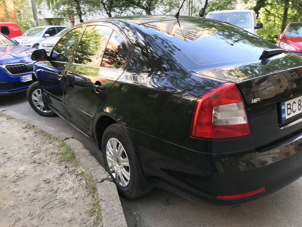 Skoda octavia A5 2009р 1.6 бензин