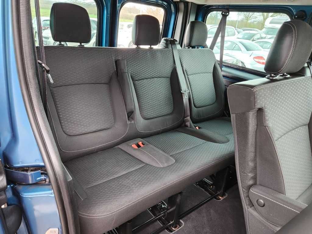 Opel Vivaro 8+1 Пасажир
