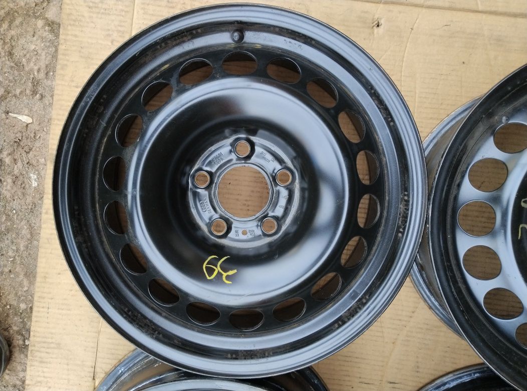 Комплект AUDI, 7Jx16 5x112 ET39 D66,5. A-4 B8. A-6.