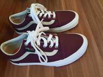 Bordowe buty vans