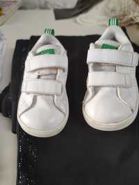 Tenis adidas número 20