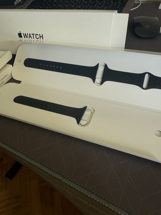 Apple Watch SE Space Gray Aluminum Case - 44MM