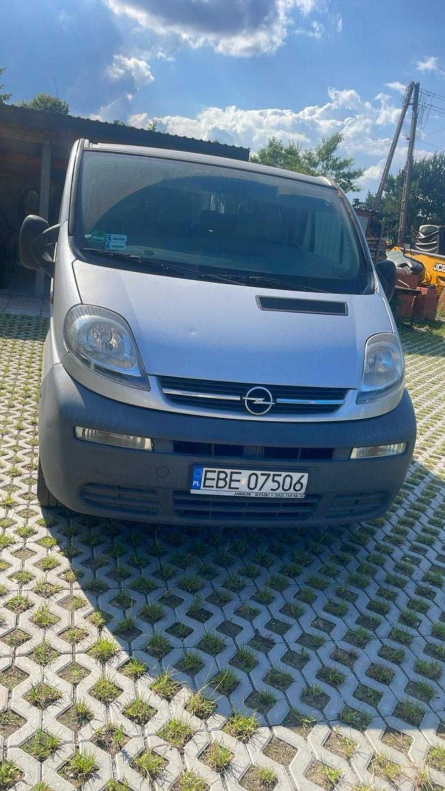 OPEL VIVARO 9-osobowy 2004 rok, zadbany, serwisowany, gotowy do jazdy