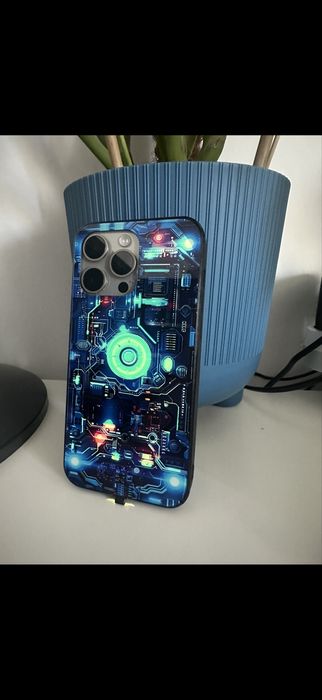 Etui iphone 15 Pro Max Świecace Nowe