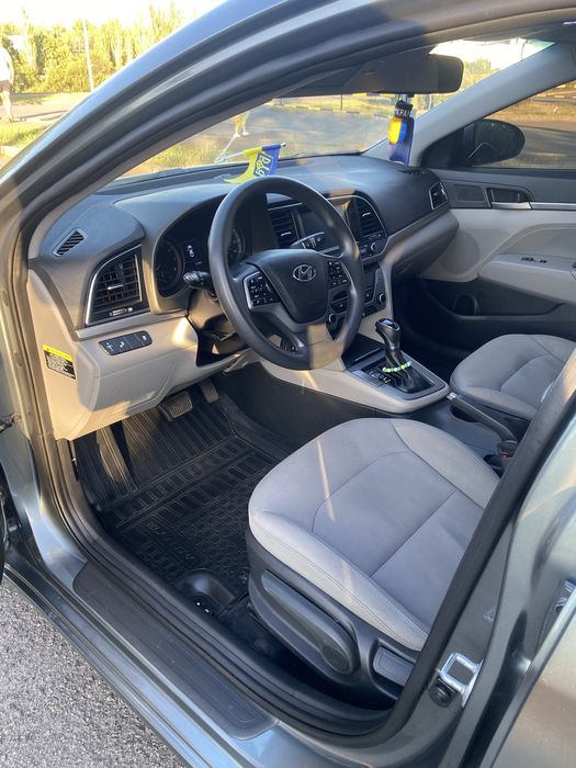 Продам Hyundai Elantra 2018