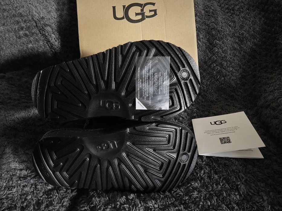 Nowe oryginalne śniegowce UGG 26
