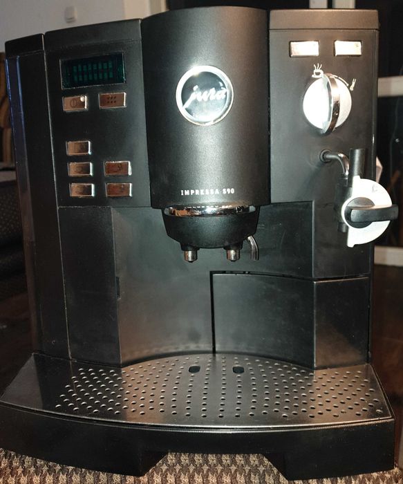 Ekspres ciśnieniowy automatyczny Jura S90 czarny 1350 W IDEAŁ!!