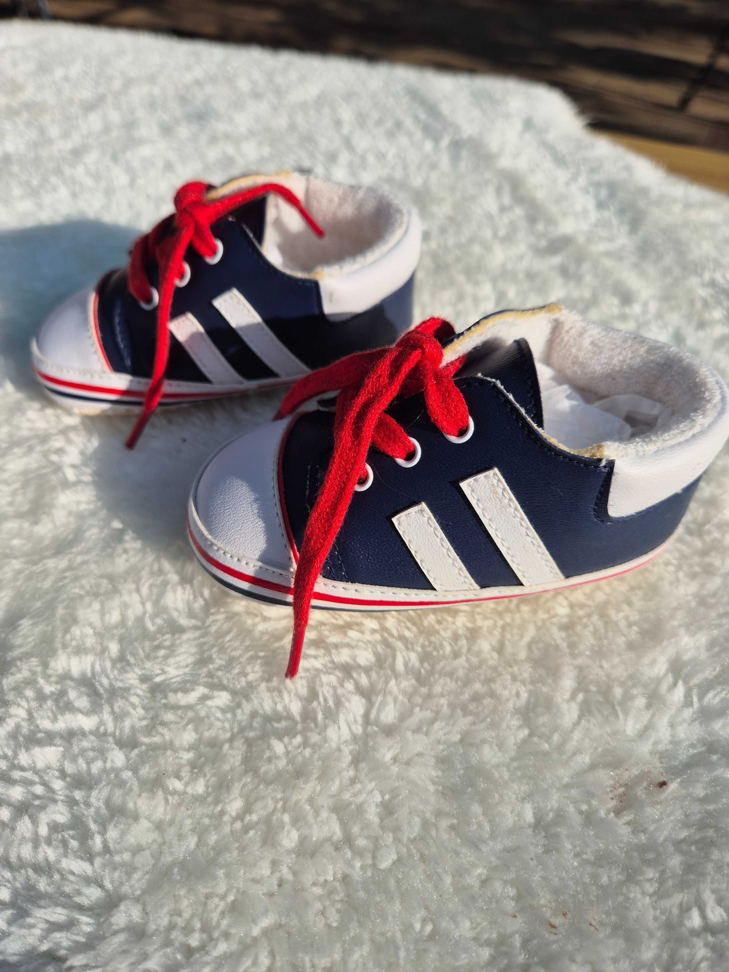 Nowe sneakersy niemowlęce r. 9-12 m.