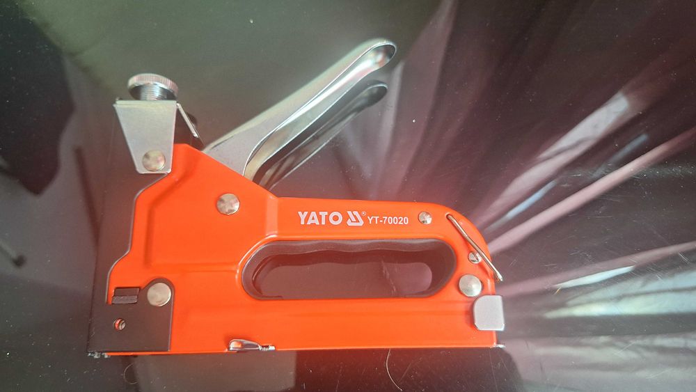 Степлер для скоб и гвоздей YATO