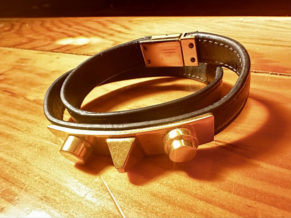 Pulseira Ives Saint Laurent YSL azul c/fecho e picos dourados