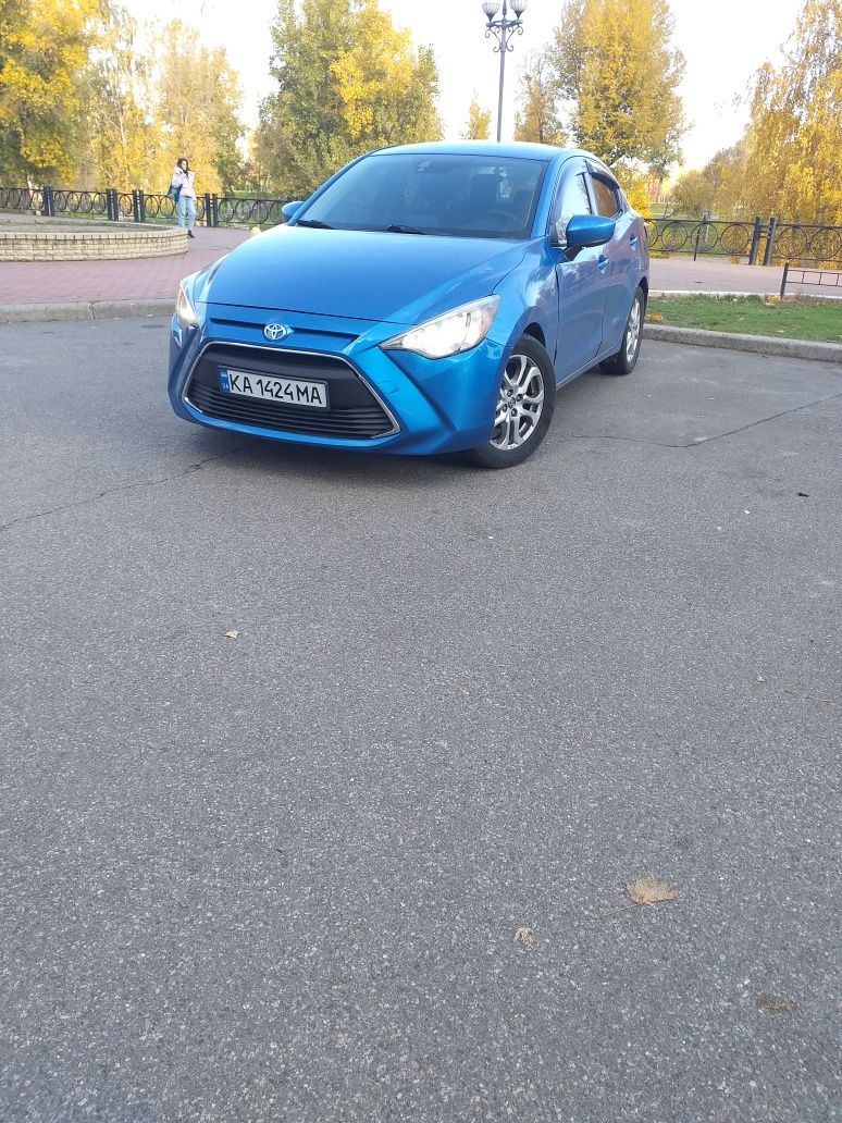 Продам Тойоту scion 2015 года