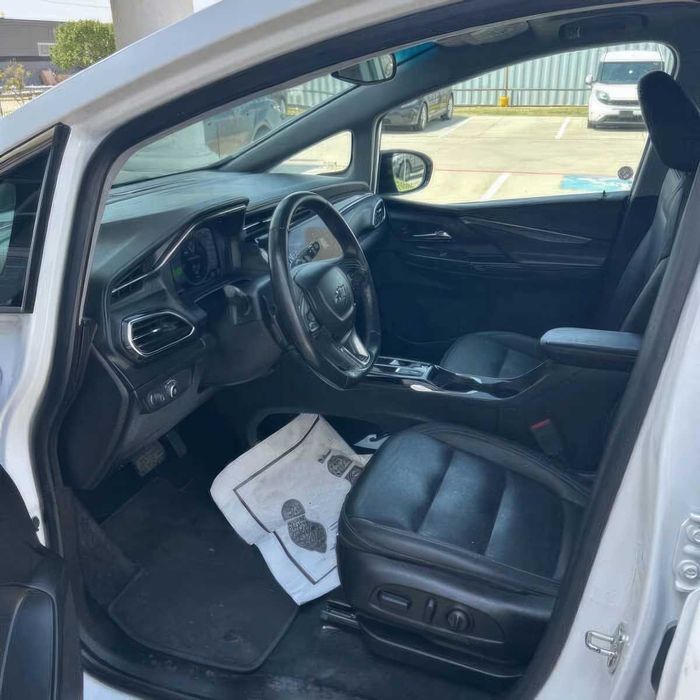Chevrolet Bolt EV 2LT      2023