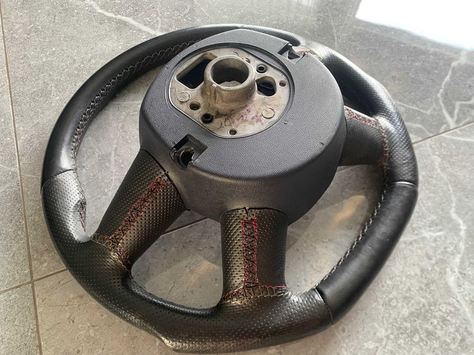 Kierownica Audi A6 C6 w bardzo dobrym stanie ŚCIĘTA