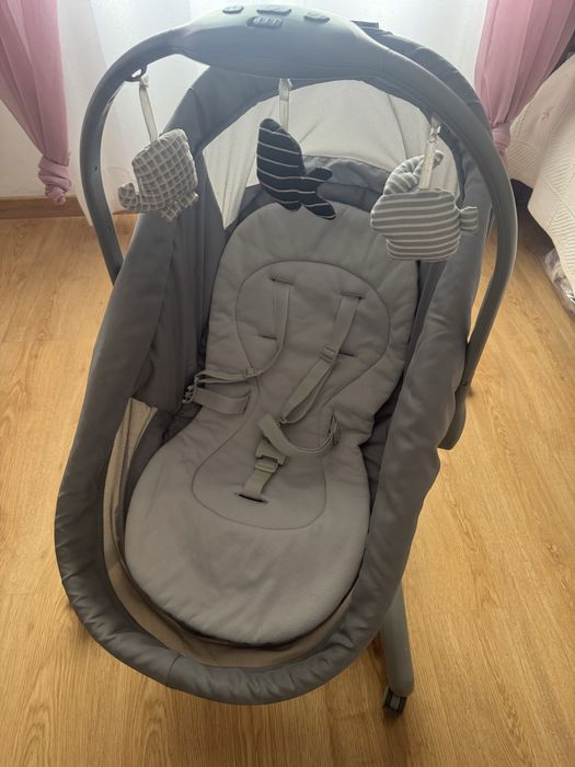 Babyhug 4 em 1 Chicco