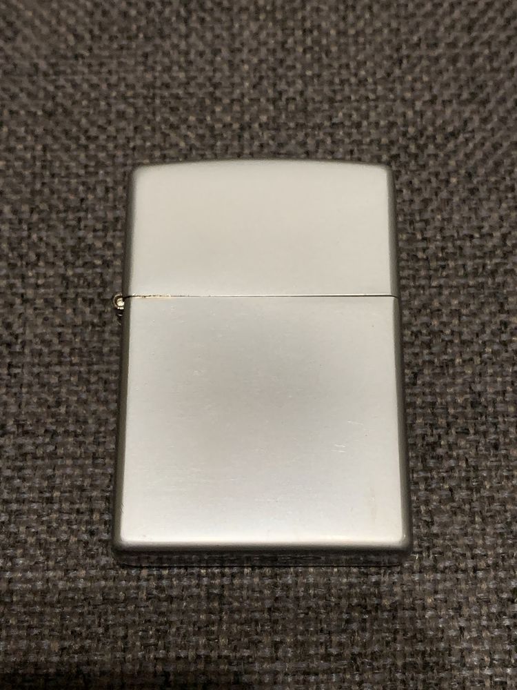 Зажигалка бензиновая Zippo