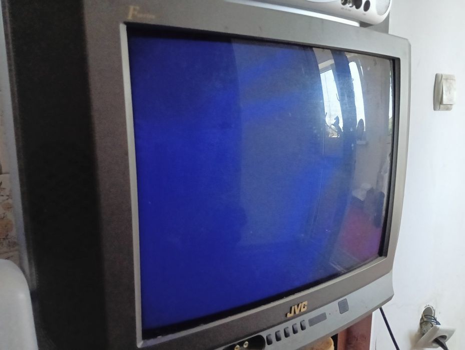 Б/у телевізор (самовивіз)