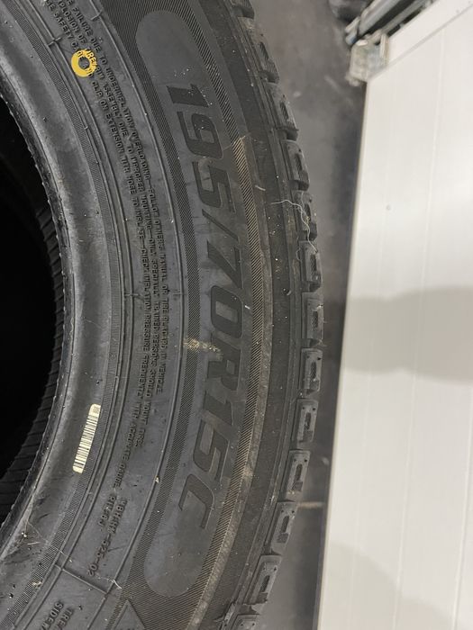 Продам шини 195/70r15с Нові
