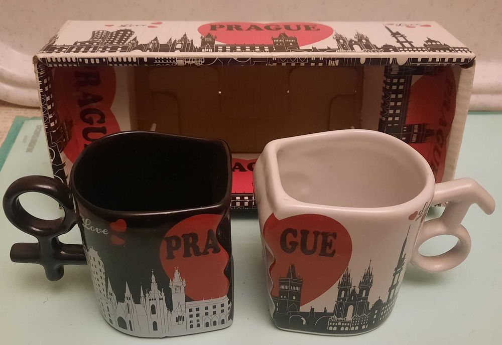 Подарункові парні чашки