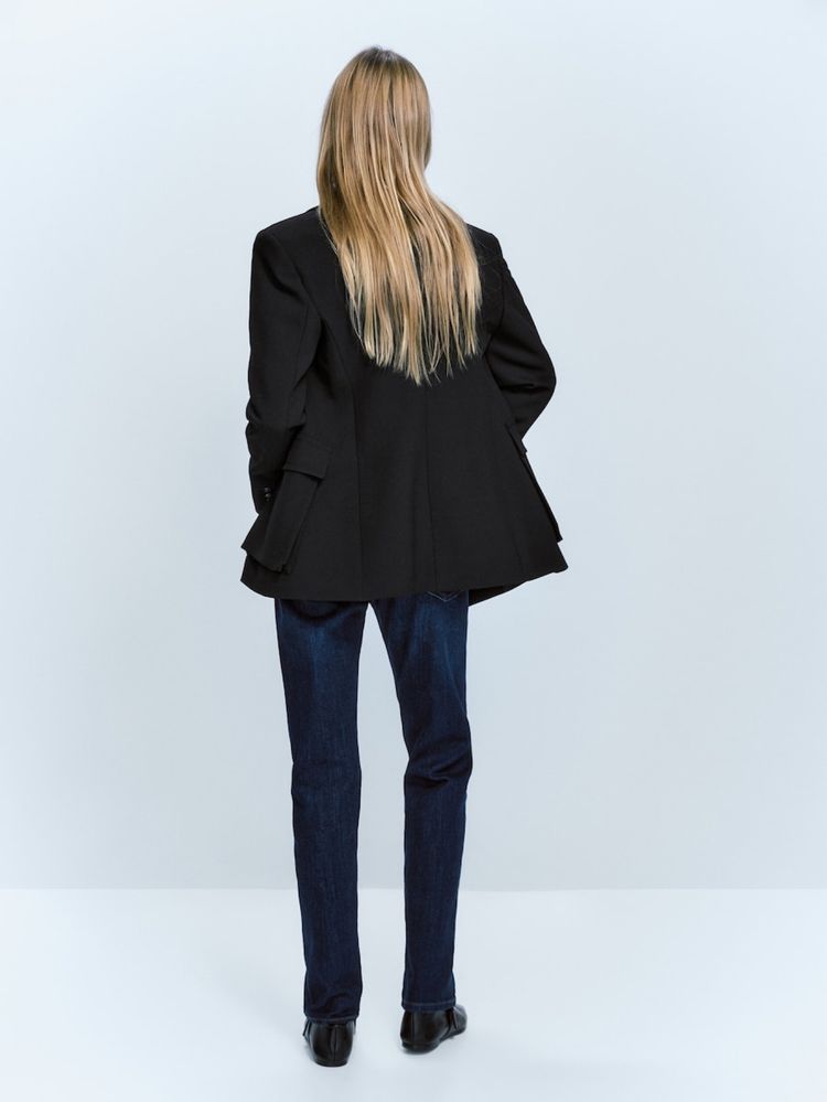 Чорний приталений піджак з карманами massimo dutti, розмір 34 (xs)