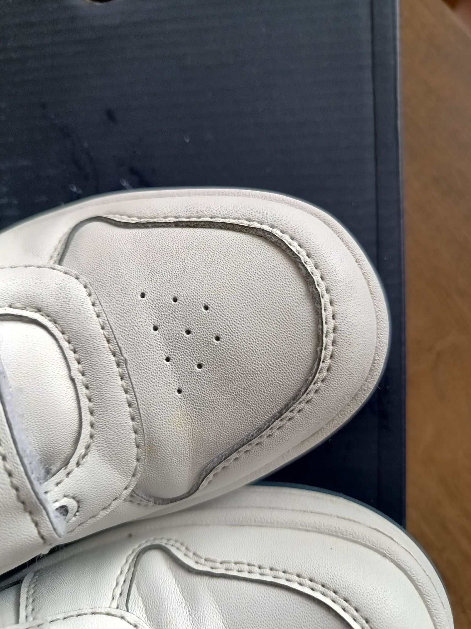 Buty sportowe dla chłopca