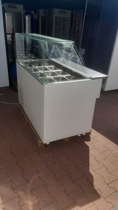 Witryna sałatkowa IGLOO chłodnicza do surówek sklep bar gastro lodówka