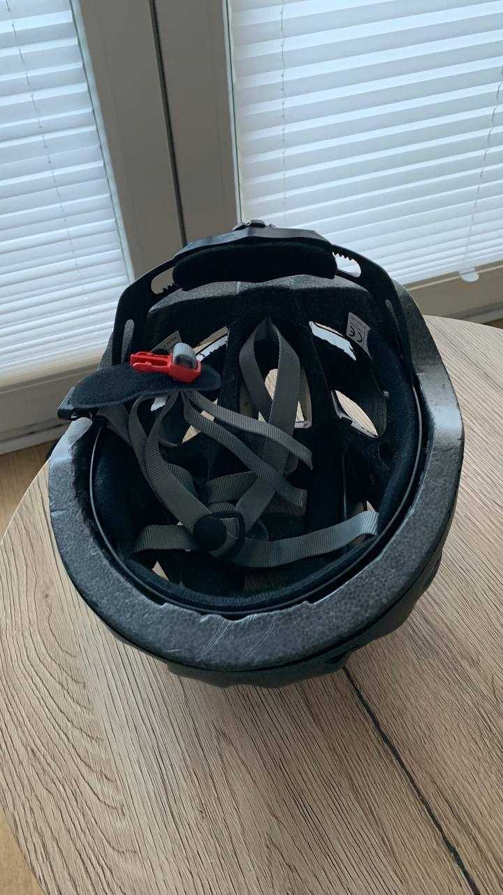 Triple Eight Mips Kask + Rollerblade