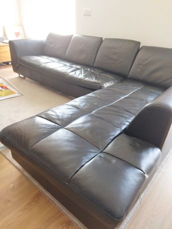 Sofa em couro verdadeiro com chaise longue