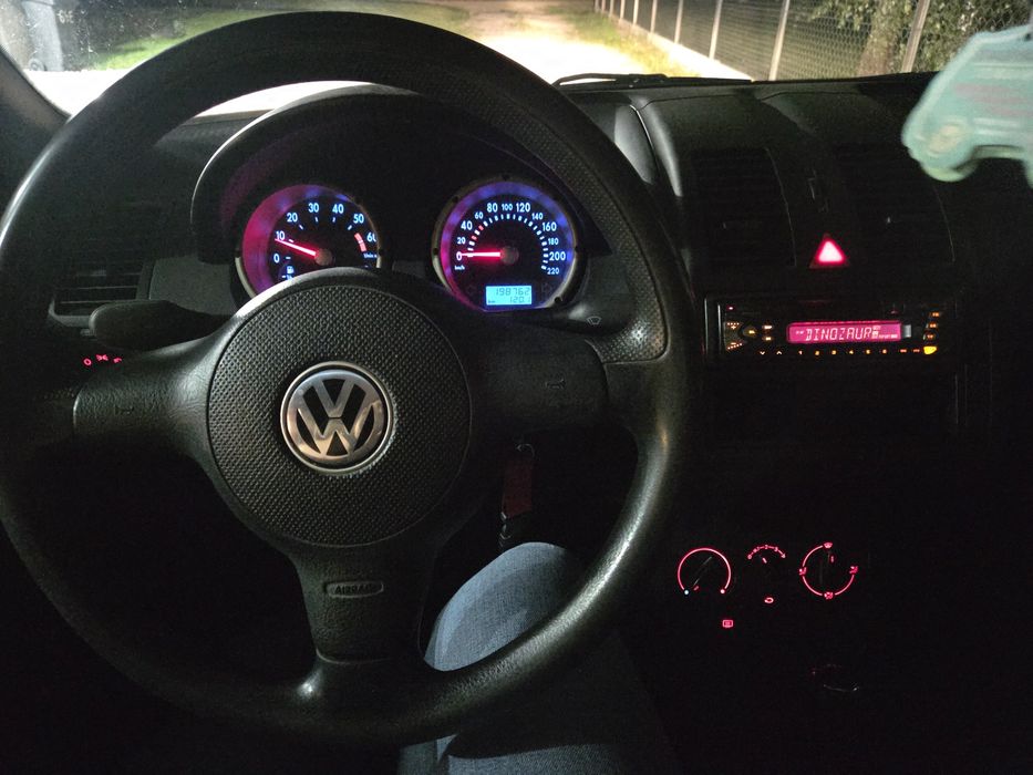 Volkswagen Polo  6n2
