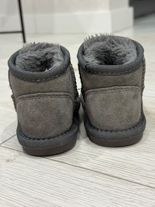 Дитячі теплі уггі